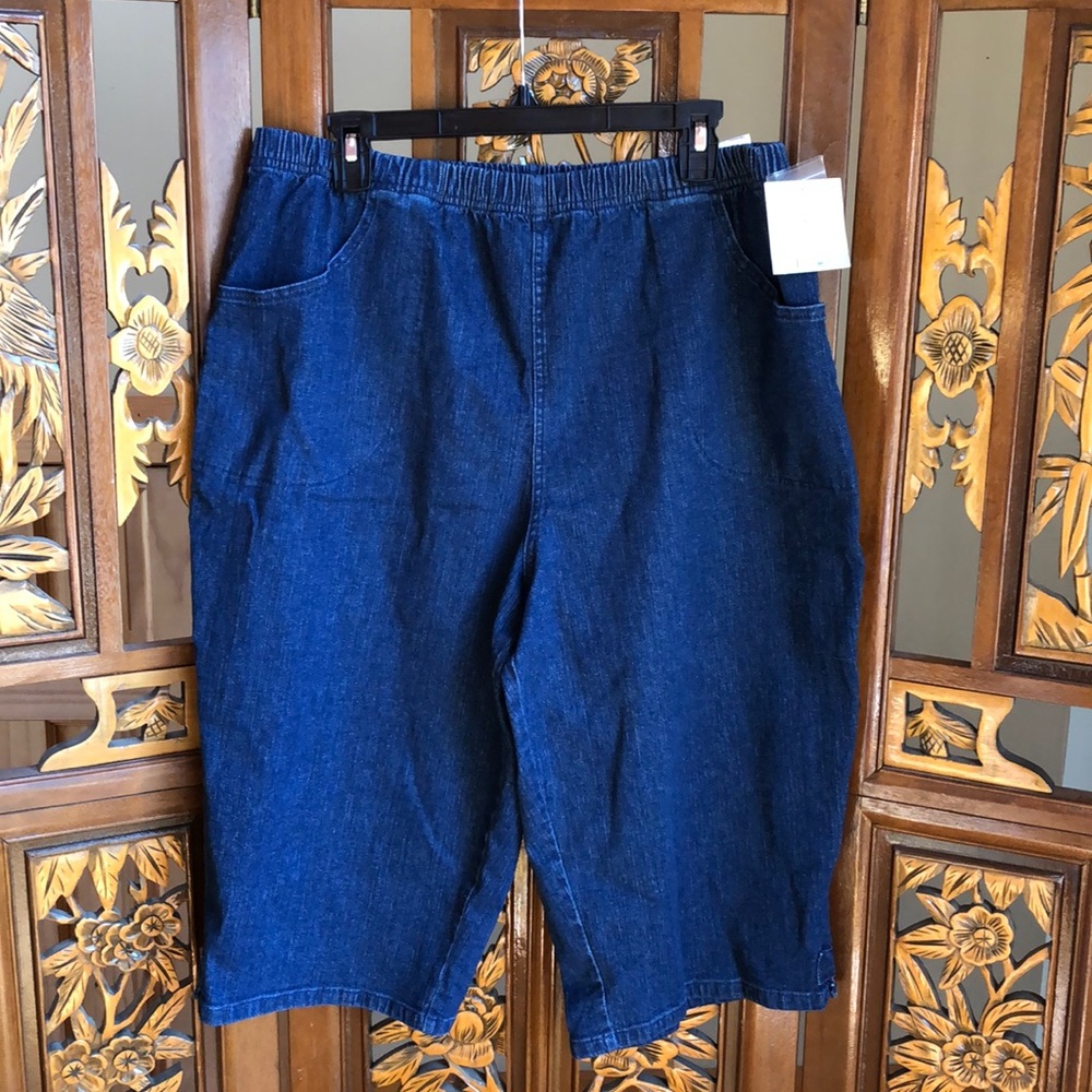 Croft&Barrow Comfort Waist Denim Capris Size 2X